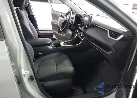 2020 Toyota Rav4 Xle z USA, uszkodzony, nr VIN 2T3P1RFVXLW138275